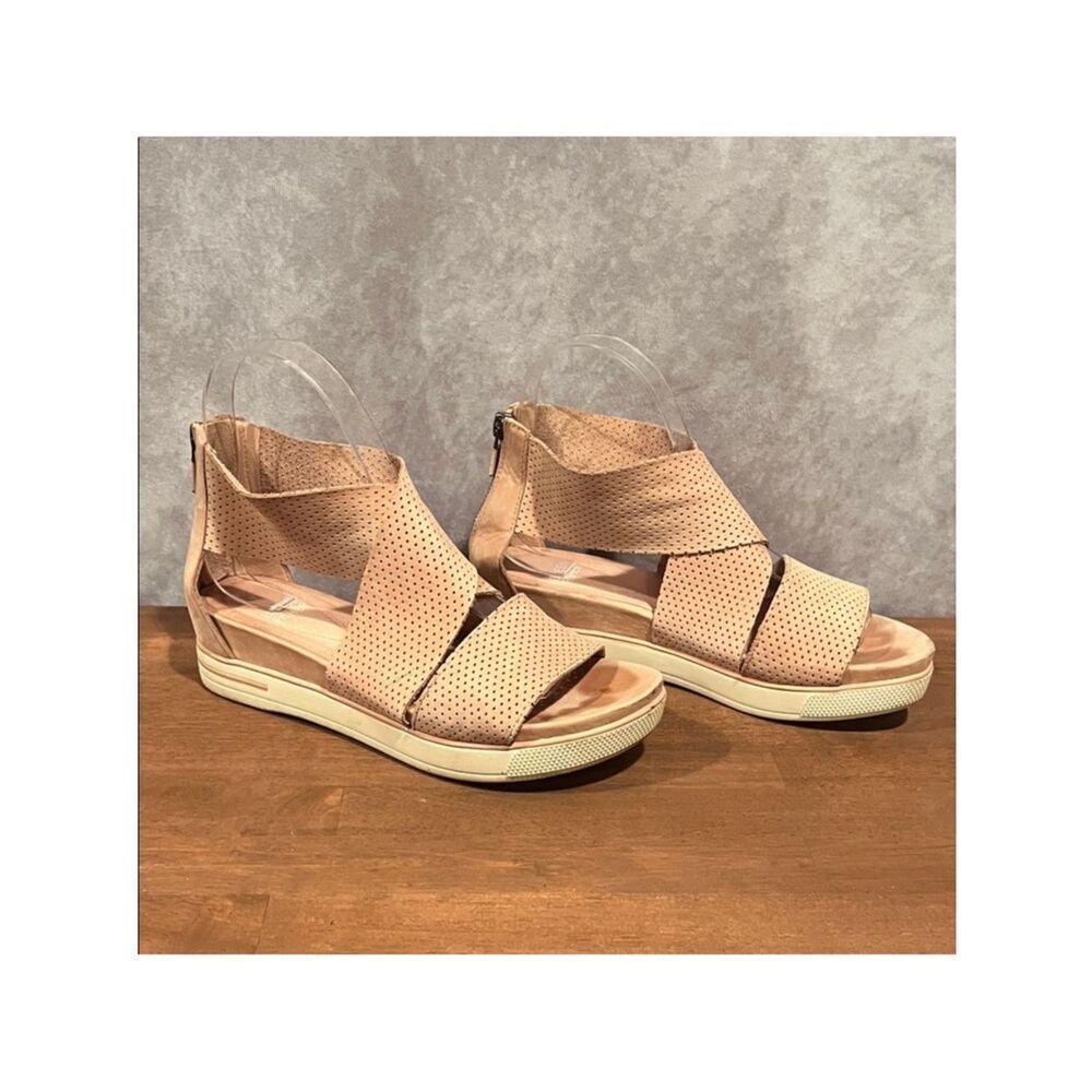 Eileen Fisher Blush Pink Leather Perforated Tan Sandals size 6